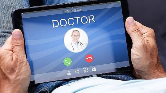 Salud digital: médicos avalan las teleconsultas y el uso apropiado de la IA pero y advierten sobre los riesgos