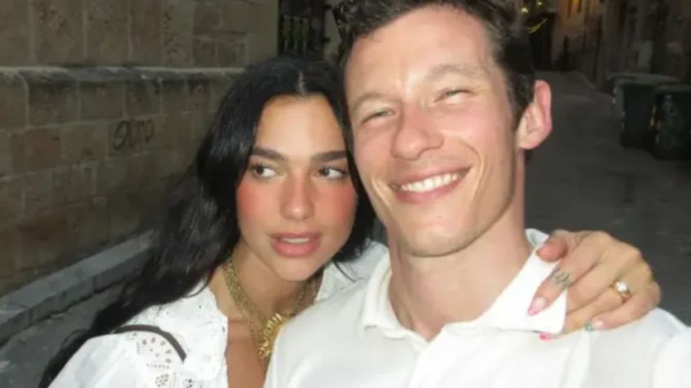 Dua Lipa y Callum Turner