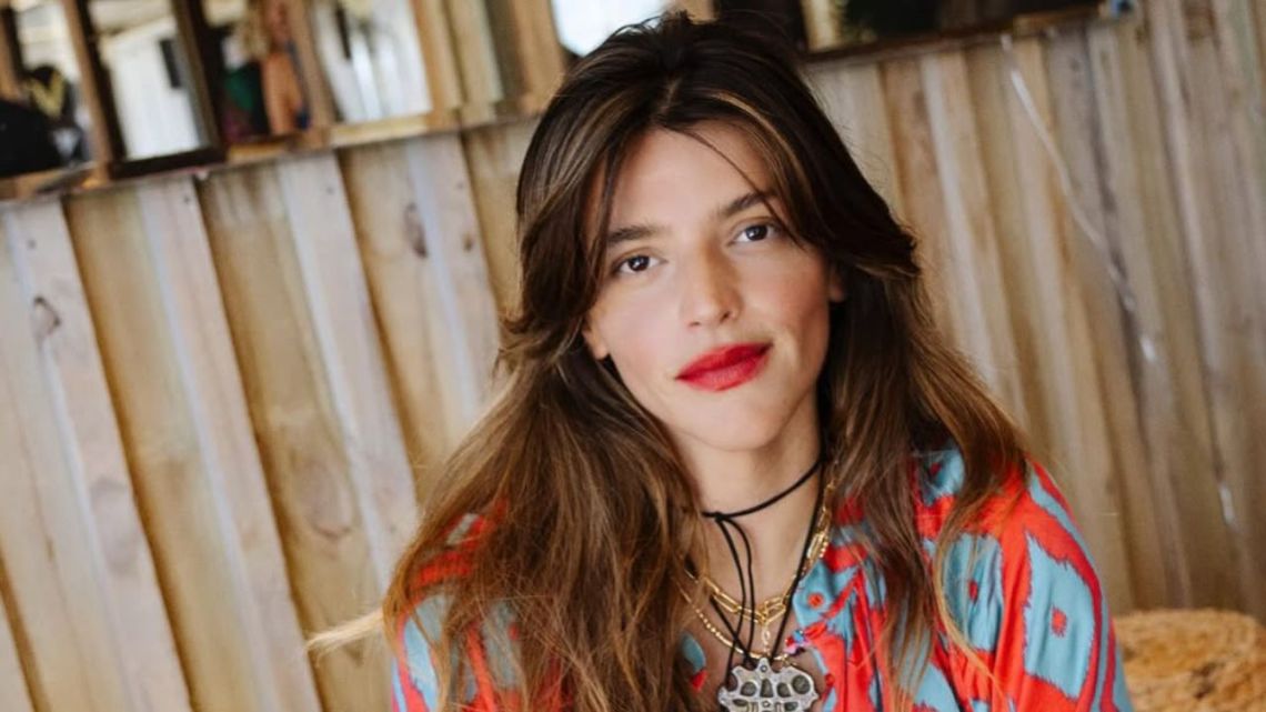 Calu Show Calu Rivero mostró su nuevo cambio look con una melena a puro brillo ...