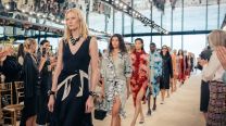 Chanel Cruise 2026/27: cómo Matthieu Blazy reinterpreta el ADN de la maison en Biarritz