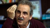 El cantito de Guillermo Moreno en la Feria del Libro: "Traigan al gorila de Milei"