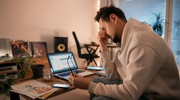 La ansiedad digital afecta al 60% de la juventud iberoamericana: cuáles son los riegos.