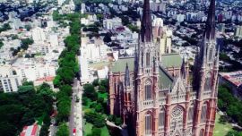 La iniciativa busca declarar patrimonio cultural de la provincia a 11 lugares emblemáticos de la capital bonaerense.