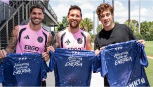 Rodrigo De Paul, Lionel Messi y Franco Colapinto.