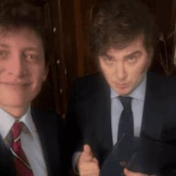 Santiago Caputo y Javier Milei | Foto:CEDOC