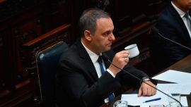 Blindado por Milei, Adorni atravesó su prueba de fuego en Diputados sin quedar contra las cuerdas