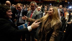 Milei en el Palacio Libertad en el debate sobre Keynes 20260428