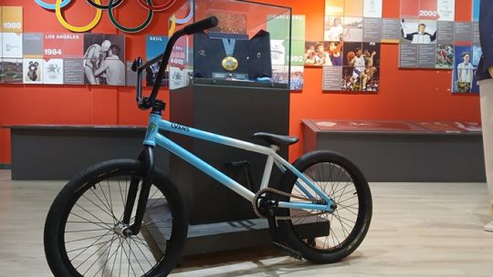 La bicicleta del ‘Maligno’ Torres todavía “vuela” en el Kempes