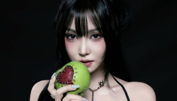 Yuju, ex miembro de GFRIEND, regresa con su nuevo y conmovedor sencillo "First Love Is a Curse"