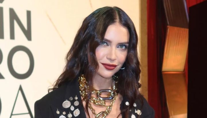 Zaira Nara defendió su look en los Martín Fierro de la Moda: "Amo marcar tendencia"