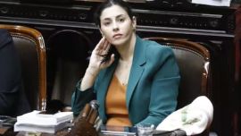 Marcela Pagano dijo que Manuel Adorni estaba "habilitado" a viajar al exterior para cobrar reuniones con el Gobierno