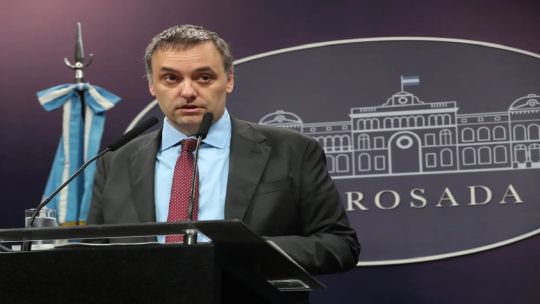 Eduardo Ibarra: “El Gobierno y Milei fueron los voceros de Adorni, ese es el cambio sustancial”