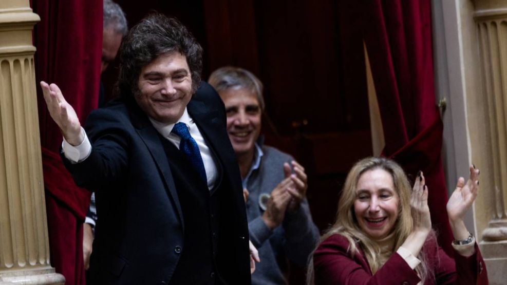 Javier y Karina Milei en el Congreso