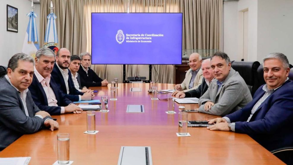 Reunión en la Secretaria de Transporte 30042026