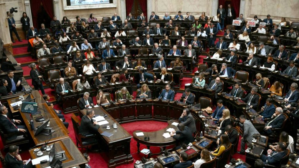 Sesión de diputados en el Congreso 