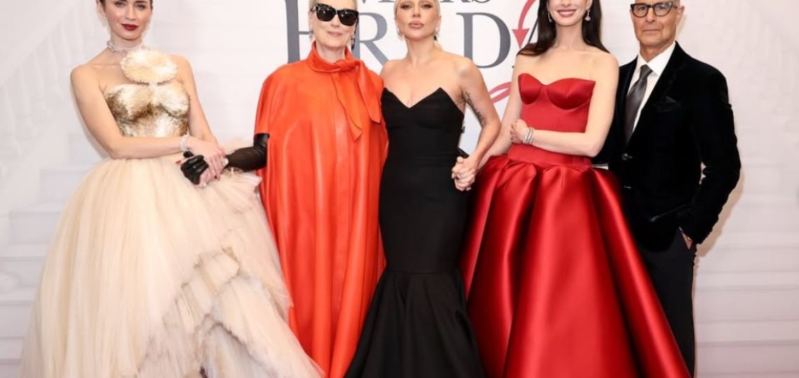El diablo viste a la moda 2 lo anunció: las perlas son la tendencia que genera nostalgia
