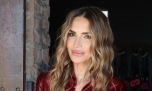 El disruptivo look de María Vázquez con fusión de estampados y tendencias 