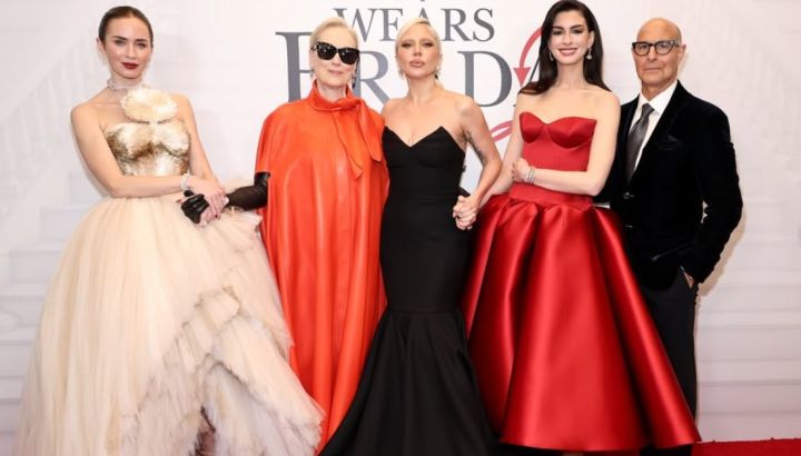 El diablo viste a la moda 2 lo anunció: las perlas son la tendencia que genera nostalgia