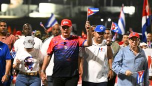 El presidente de Cuba, Miguel Díaz-Canel, en la marcha del Primero de Mayo de 2026 en La Habana