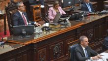 030526_menem_adorni_congreso_cuarterolo_g