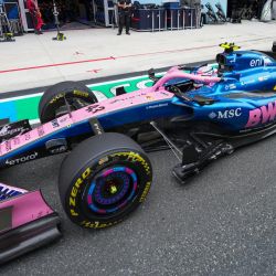 El piloto argentino de Alpine, Franco Colapinto, sale de boxes durante el Gran Premio de Fórmula 1 de Miami 2026 en el Autódromo Internacional de Miami en Miami Gardens, Florida. | Foto:Rebecca Blackwell / POOL / AFP