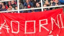 "Adorni ladrón": la bandera contra el jefe de Gabinete en la cancha de San Lorenzo