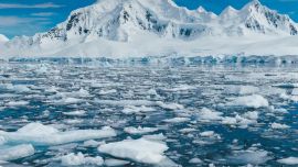 Afirman que el aumento del hielo costero no frena el deshielo continental