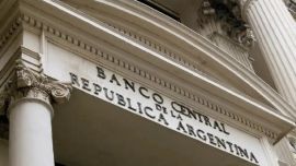 “Si el Banco Central no hubiese comprado más de USD 7.000 millones, el dólar estaría más cerca de $1.300”
