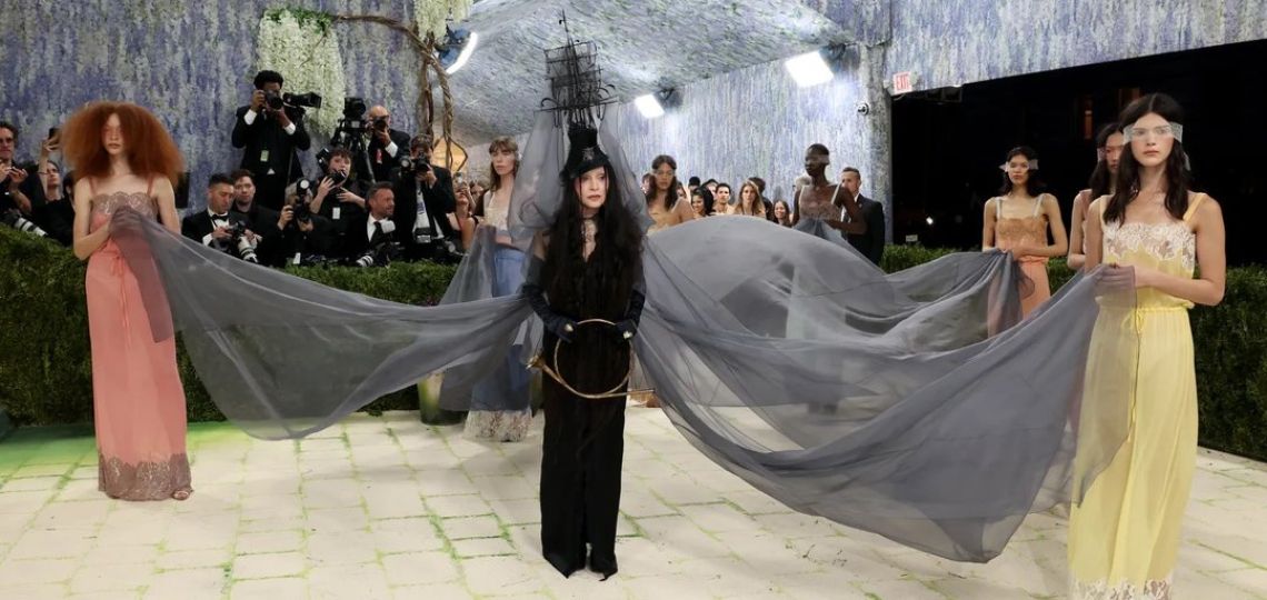 Valeria Gómez, la modelo argentina que desfiló con Madonna en la Met Gala: "Me sorprendió lo cálida y humana que es"