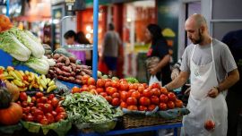 Inflación de abril: se proyecta una desaceleración, aunque el dato superaría el 2,5%