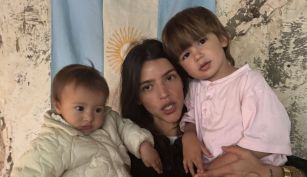 Calu Rivero con sus hijos Bee y Tao