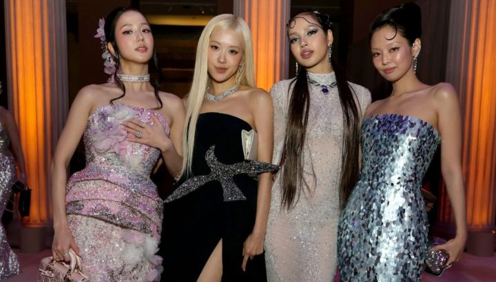Jisoo, Jennie, Rosé y Lisa de BLACKPINK se reúnen en la MET Gala 2026 y las imágenes causan furor