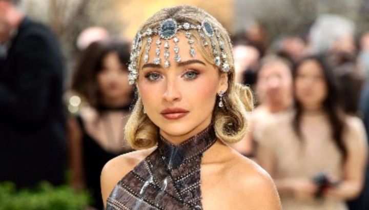 El original y disruptivo look de Sabrina Carpenter en la Met Gala