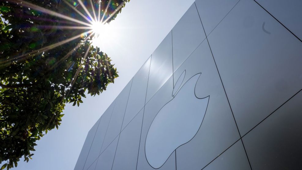Apple Ahead Of Earnings Figures