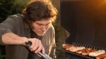 El video con IA de Milei, Macri y Cristina preparando un asado
