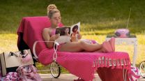 Lexi Minetree como Elle Woods en ELLE
