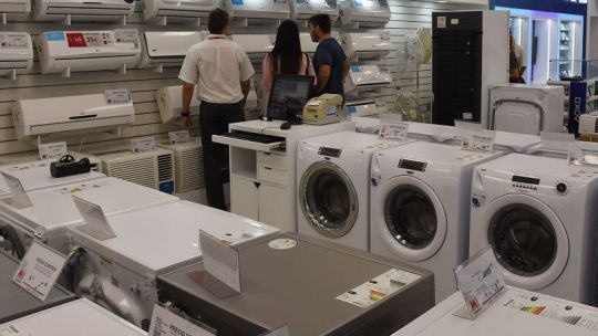 Consumo en el NEA: crece la compra de bienes durables, pero aumenta el endeudamiento