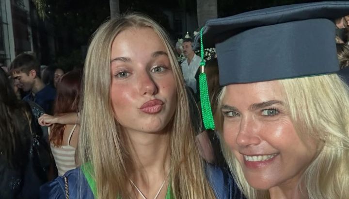 Taina Gravier, la hija de Valeria Mazza, terminó el colegio y recibió su diploma