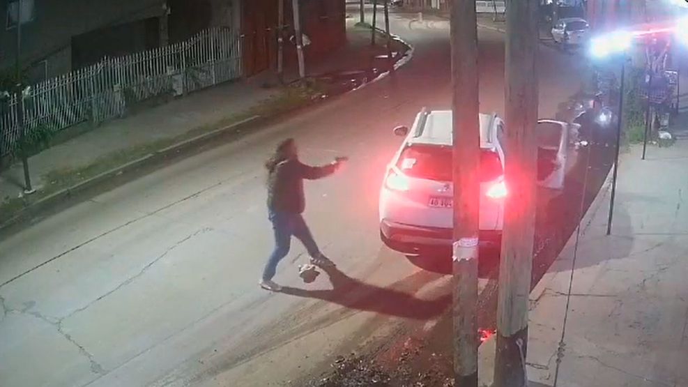 Policía de civil se defiende de un asalto a los tiros 06052026