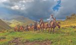 En los campos de Mendoza, jineteando por los faldeos del Plata
