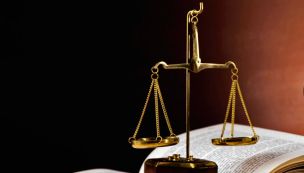 090526_balanza_justicia_cedoc_g