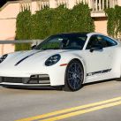Manejamos el Porsche 911 Carrera T: larga vida a la caja manual