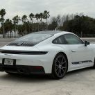 Manejamos el Porsche 911 Carrera T: larga vida a la caja manual