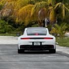 Manejamos el Porsche 911 Carrera T: larga vida a la caja manual