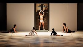 M, la coreografía