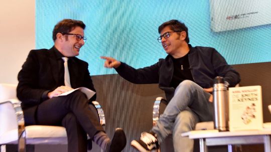 Kicillof conmovió la Feria (con Giacomini): “Si Keynes viera lo que está pasando en la Argentina, se vuelve a morir”