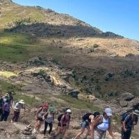 Experiencia Mindfulness y Trekking: Un viaje de conexión profunda en La Cumbrecita
