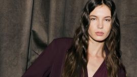 Adiós al minimalismo: Helena Otamendi marca tendencia con micro shorts y su look "Vamp" borgoña