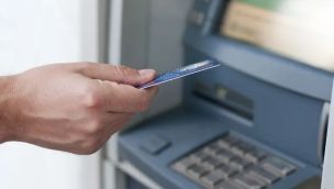Cajeros automáticos: ¿por qué se recomienda no imprimir el ticket?