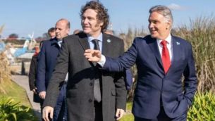 Llaryora cruzó a Milei por el recorte a escuelas técnica